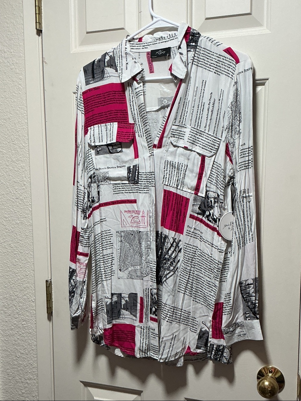 NWT White & Black Magenta Print Button-Up Blouse Y2K